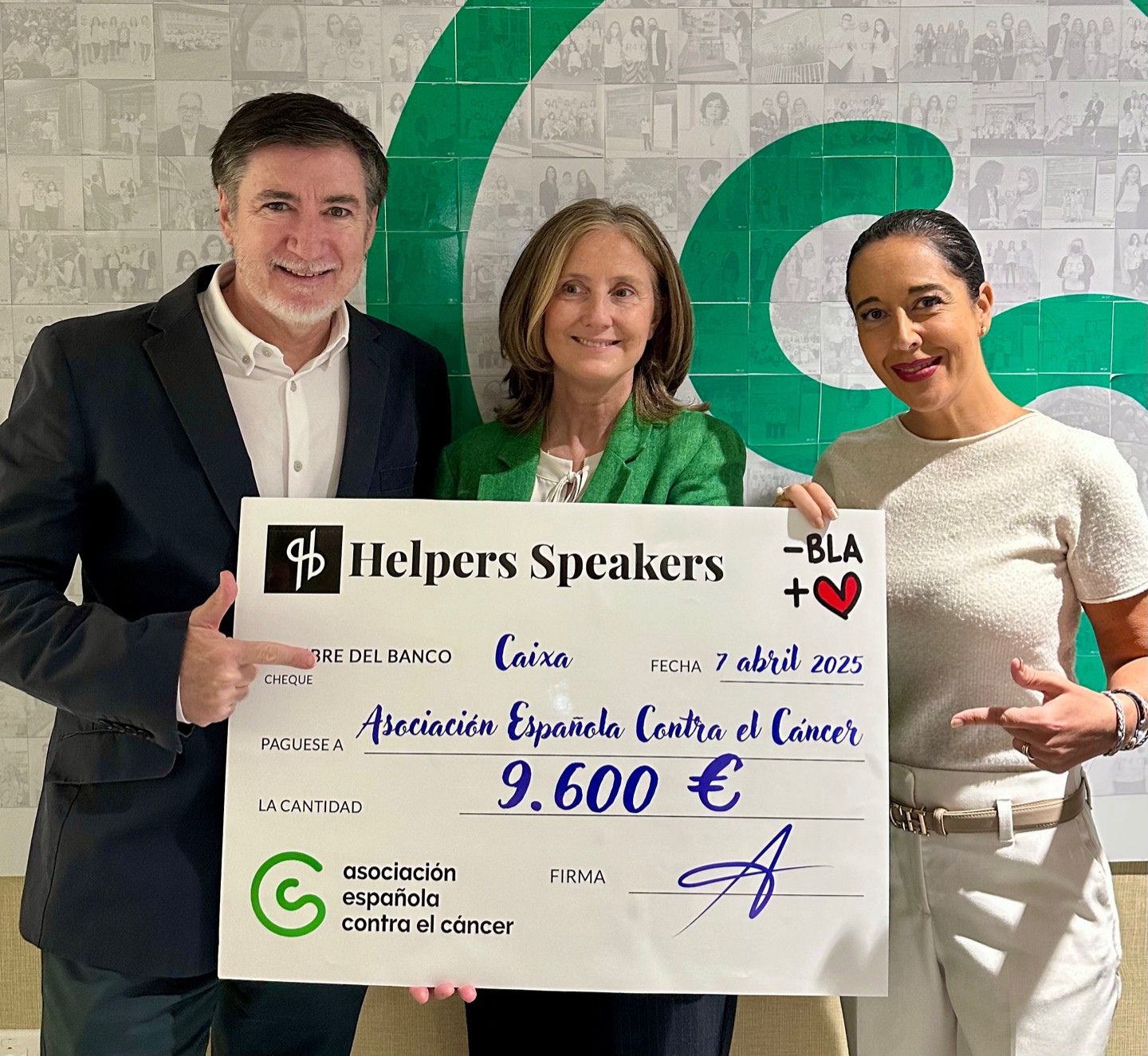 contratar conferencia acciones solidarias AECC