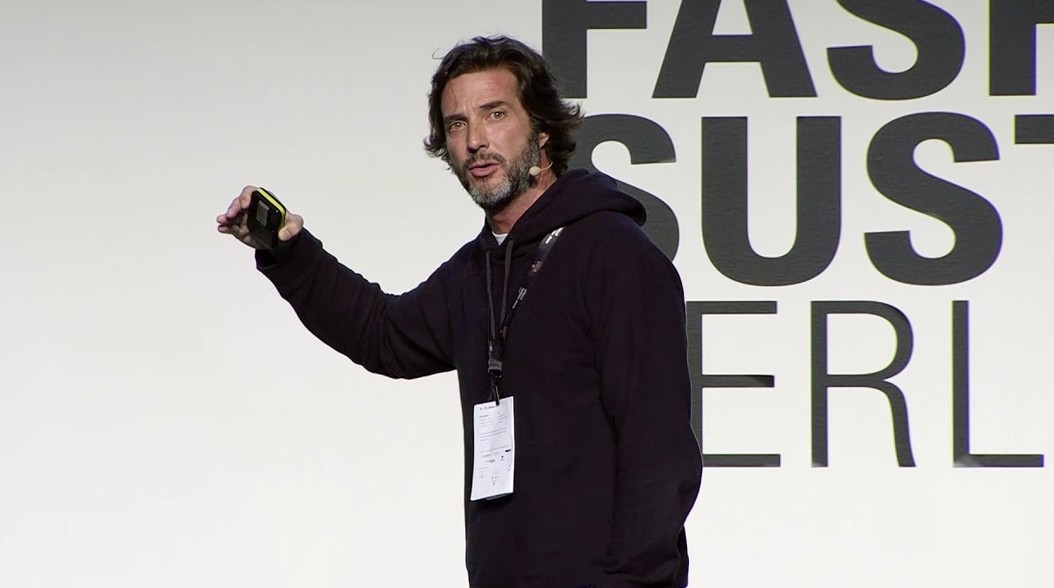 contratar conferencia de javier goyeneche